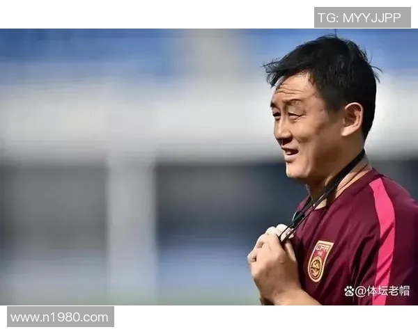 足球明星因言论引发争议直言中国引发网友热议与反思